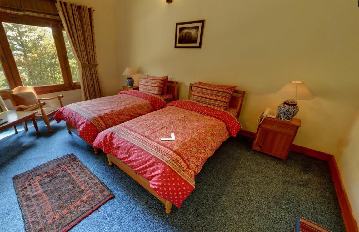 Hotel Arcadian Sprucewoods Shogran Exterior foto
